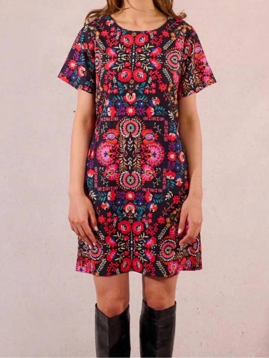 Molly Bracken Dresses & Skirts - Floral Embroidered Black Short Sleeve Shift Dress
